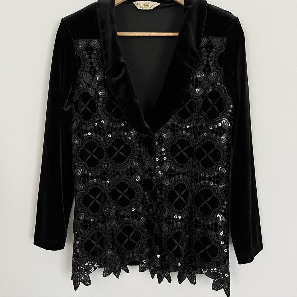RARE VINTAGE Sagaie Paris Black Velvet Crochet Lace Sequin Blazer, Size 2